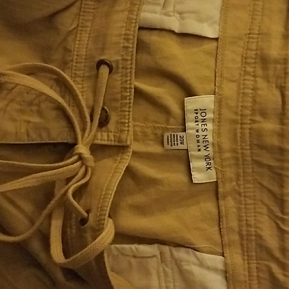 NWT Jones New York Cropped Cargo 20W